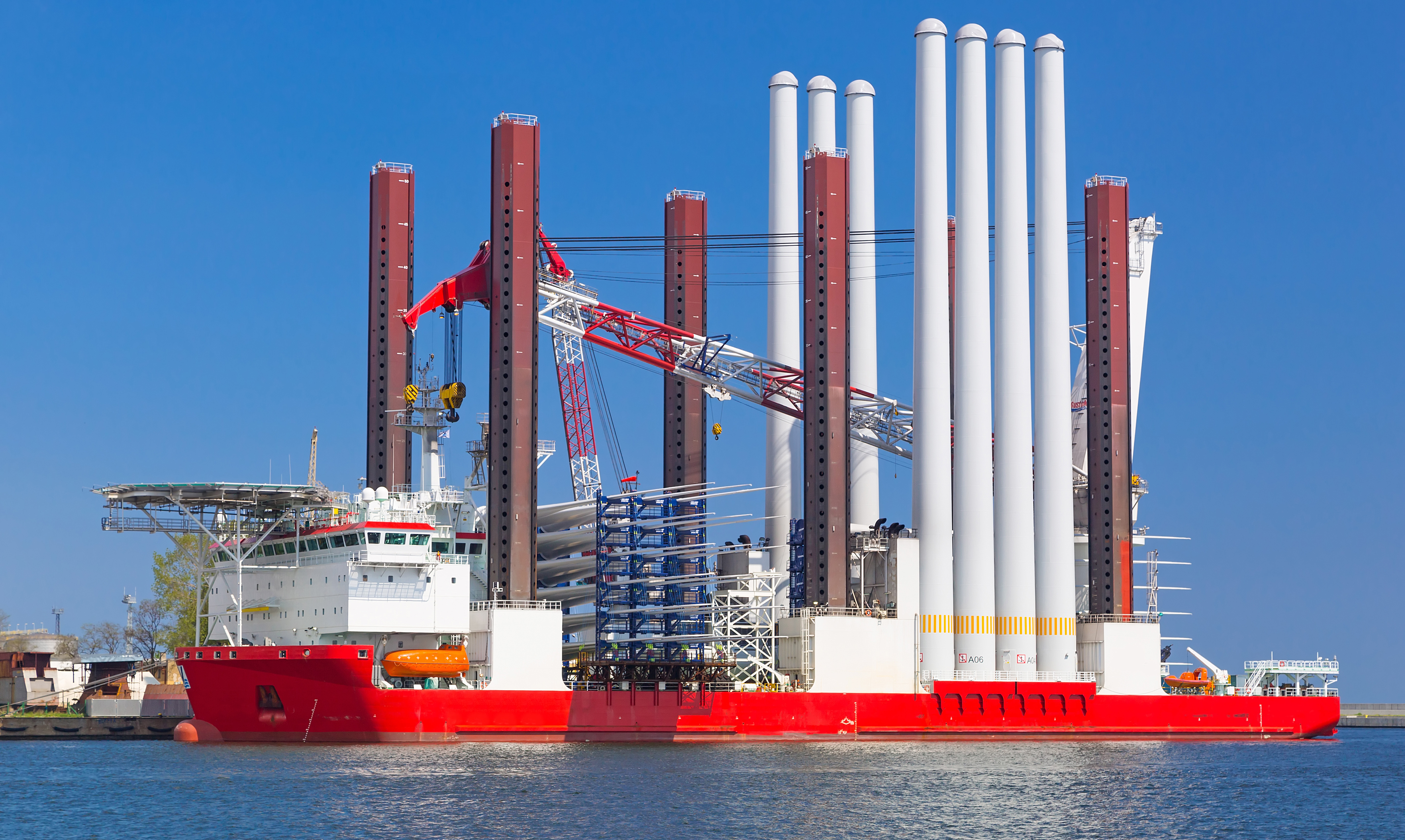offshore wind construction vessel ready to deploy