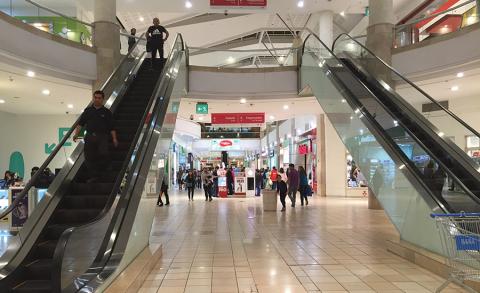 Mall Plaza currently operates 21 shopping centers: 15 in Chile, 5 in Peru, and 1 in Colombia
